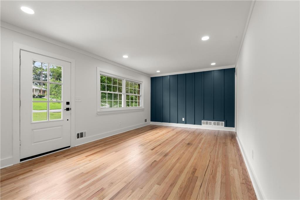 2324 Elmwood Circle