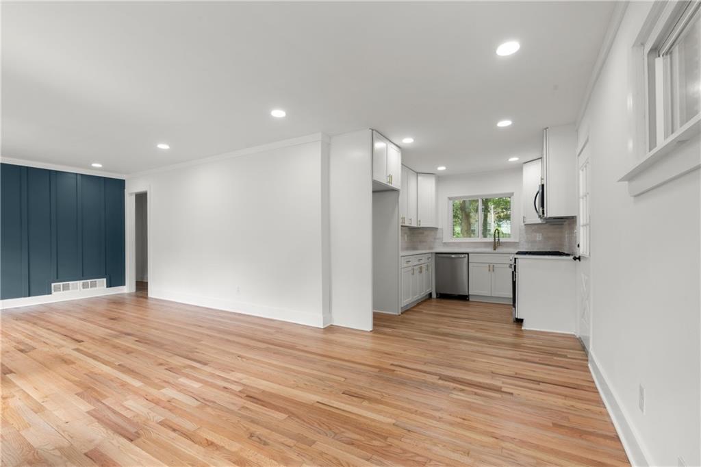 2324 Elmwood Circle