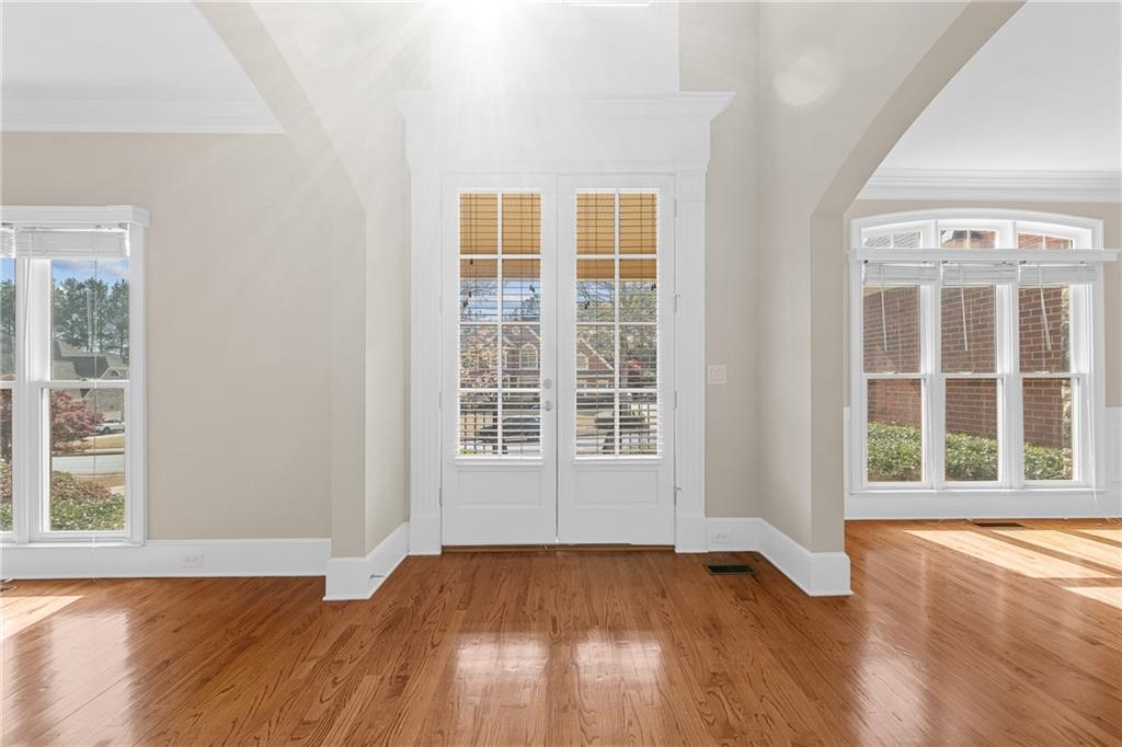 3287 Birkdale Avenue