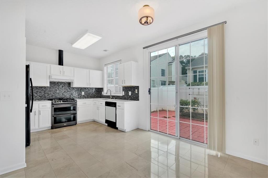 STONECROFT - Residential Lease