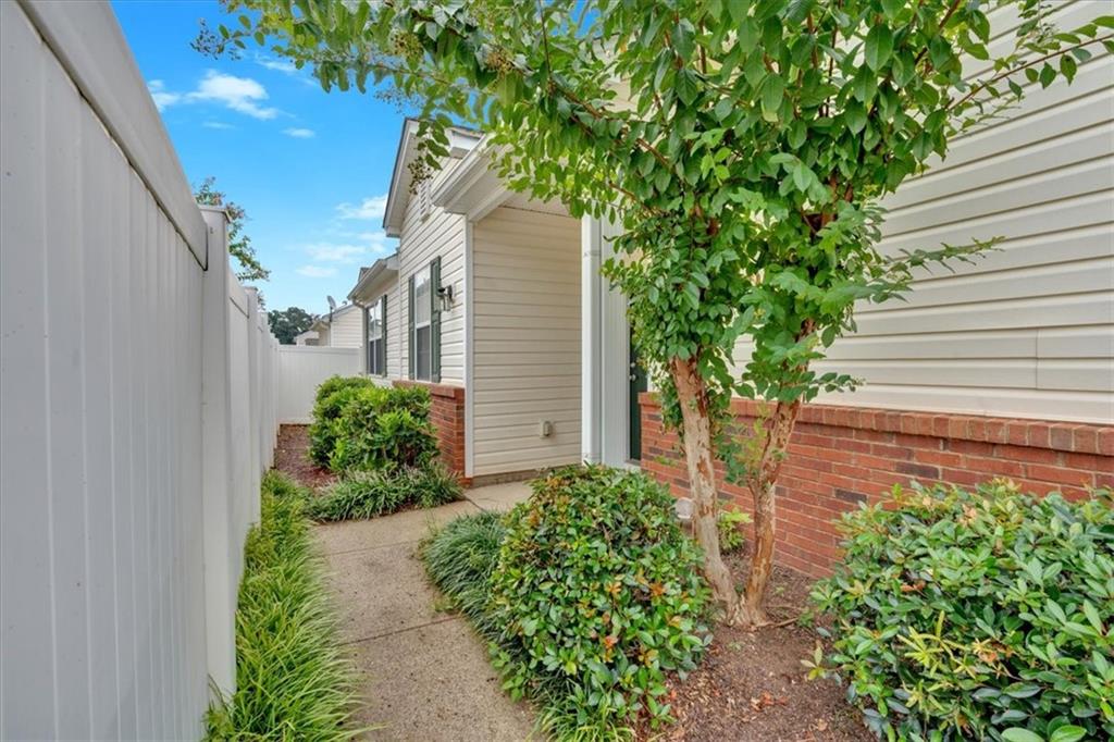 STONECROFT - Residential Lease