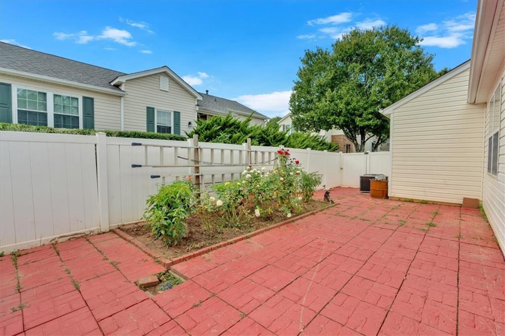 STONECROFT - Residential Lease