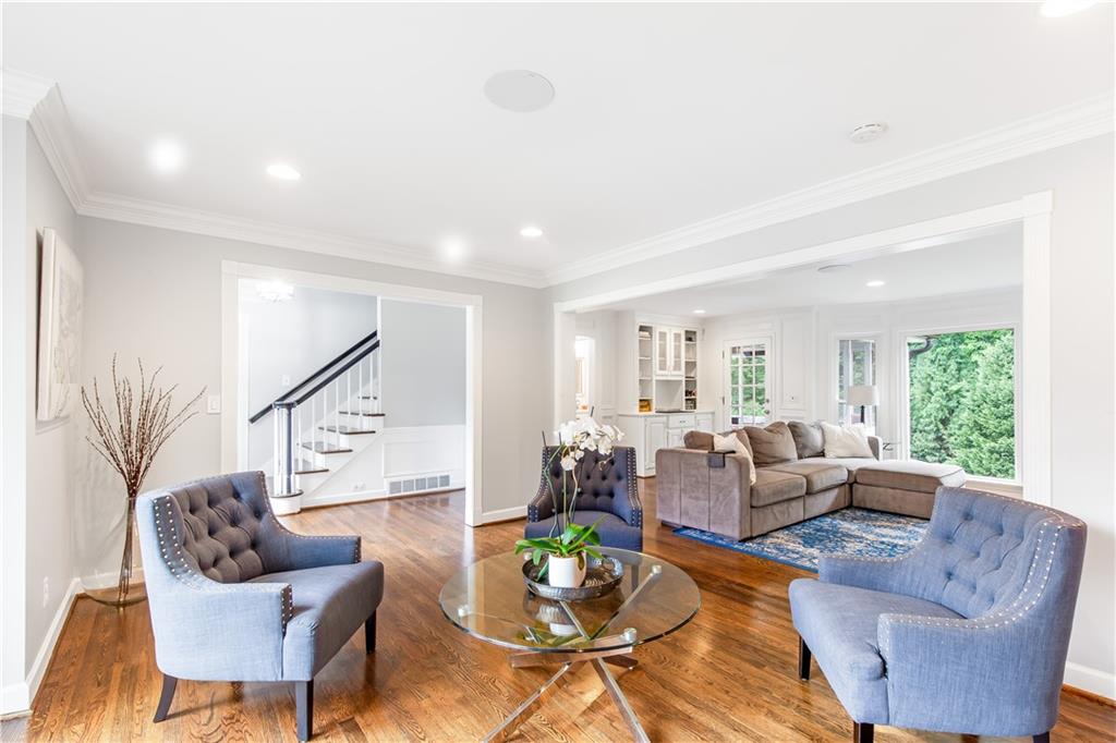 7010 Hunters Knoll