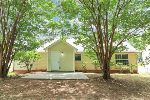 A home in Mcdonough