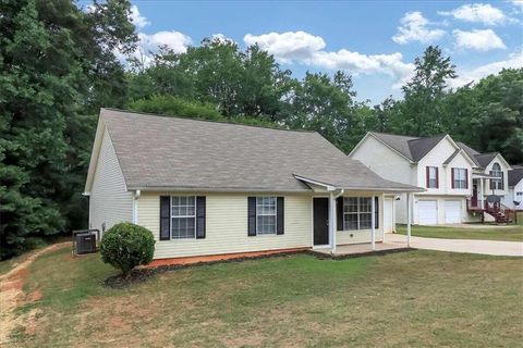 A home in Mcdonough