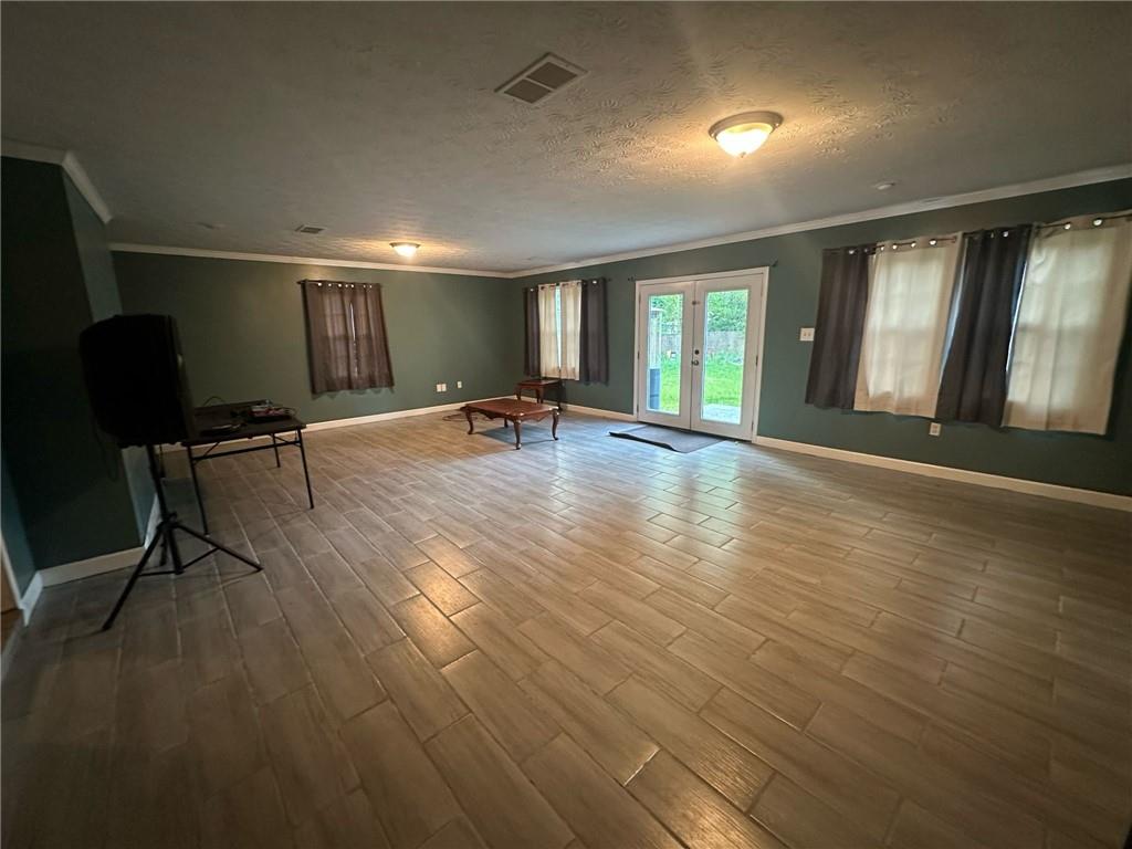 661 Oak Drive, Riverdale, Georgia image 5