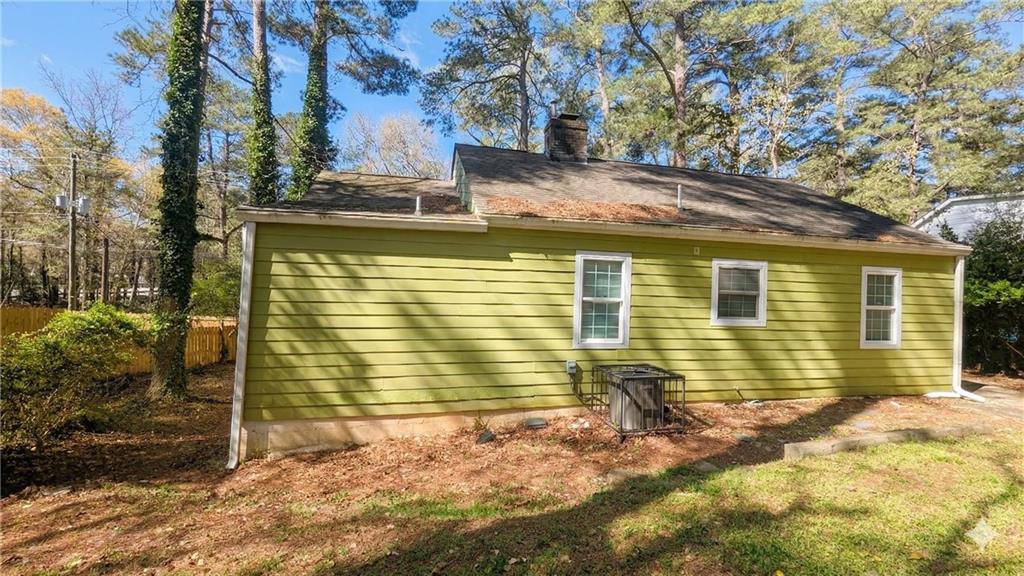 424 Wilkinson Drive SE