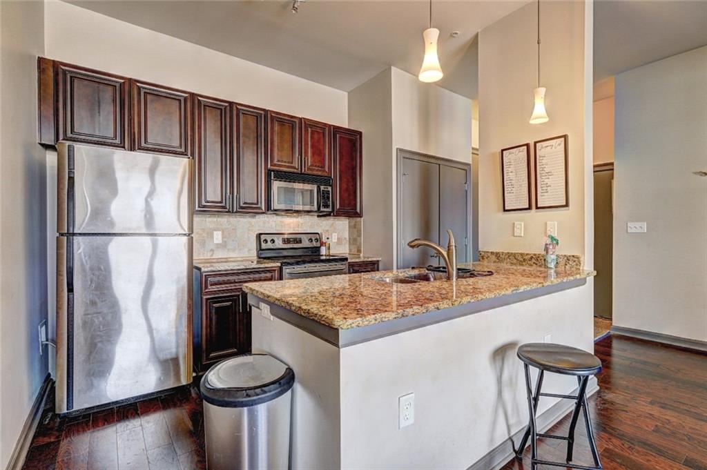 898 Oak Street #1101, Atlanta, Georgia image 2