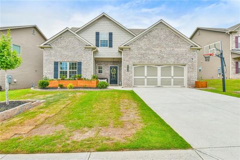 A home in Dacula