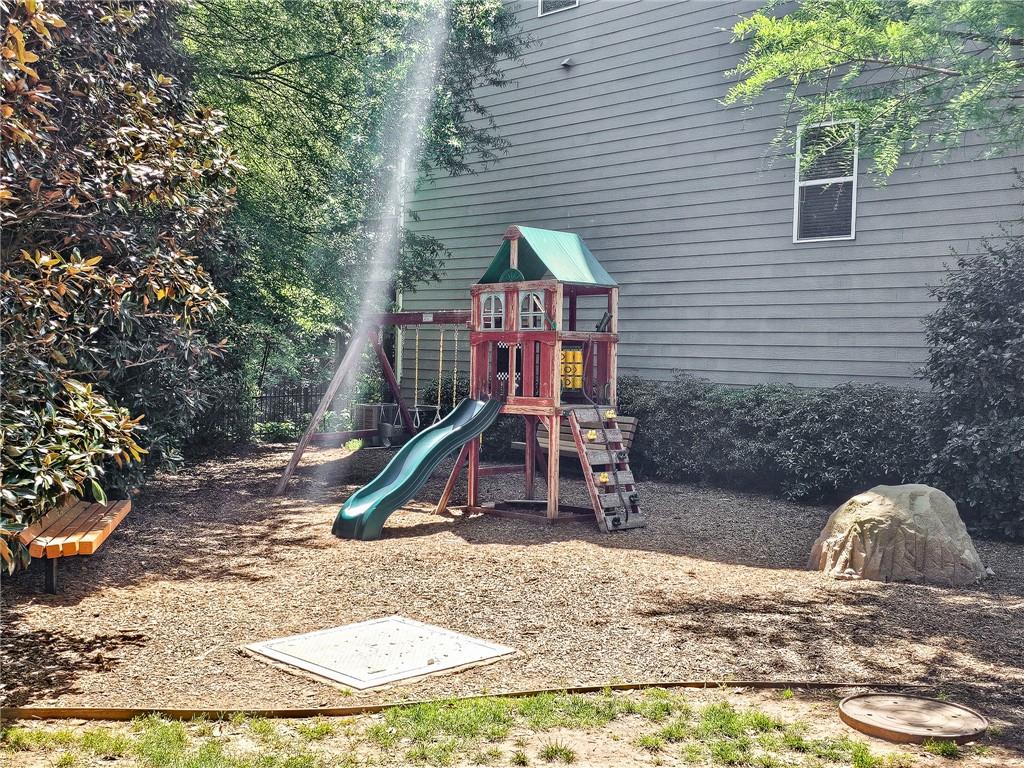 1263 Linden Court, Atlanta, Georgia image 37