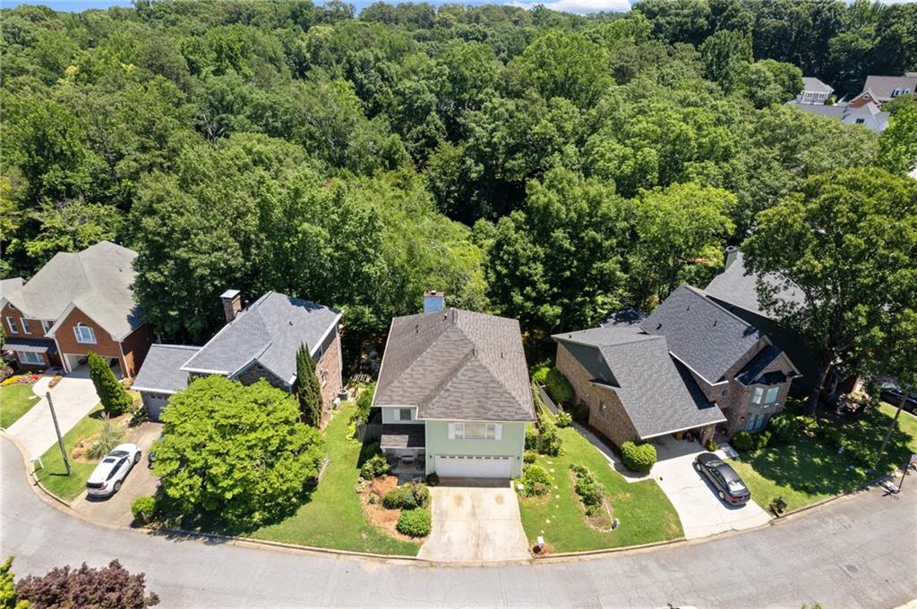 2122 Heritage Heights