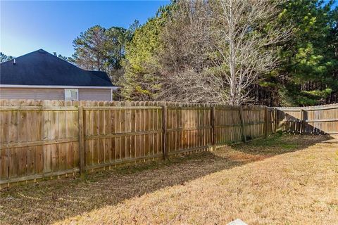 A home in Fairburn