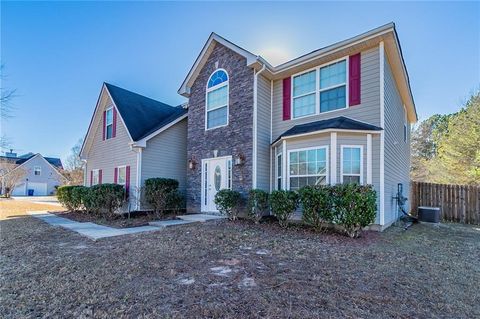 A home in Fairburn