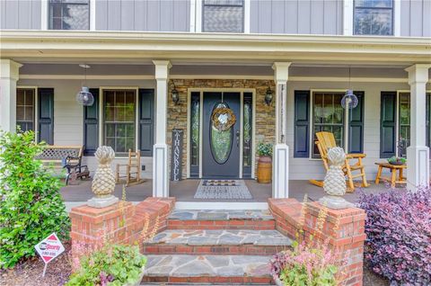 A home in Dacula