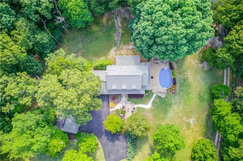 A home in Dacula