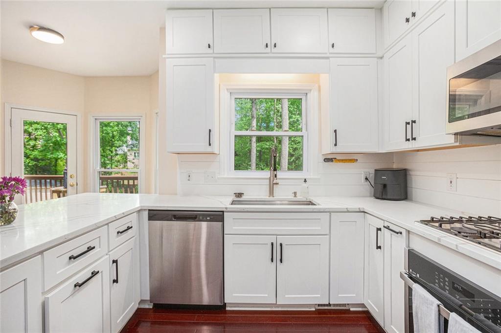 300 Wesfork Way, Suwanee, Georgia image 14