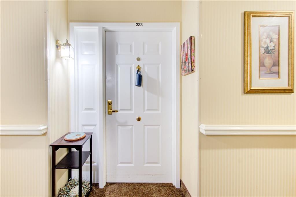 1800 Clairmont Lake 223