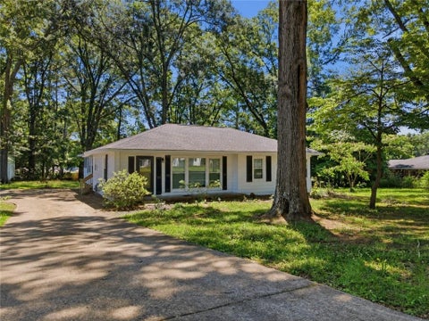 Homes For Sale - 420 Spruce Street<br/> Cedartown, GA 30125
