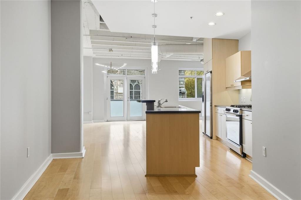 805 Peachtree Street NE 219