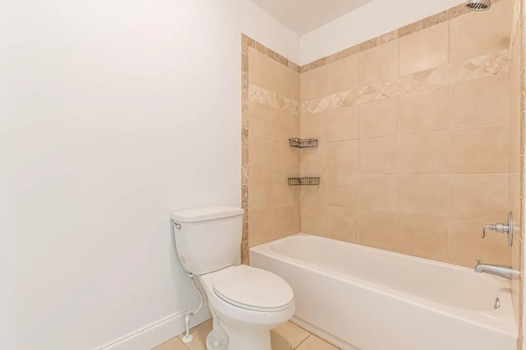 Atlanta, Georgia 30316, United States, 3 Bedrooms Bedrooms, ,4 BathroomsBathrooms,Residential,Active,202292