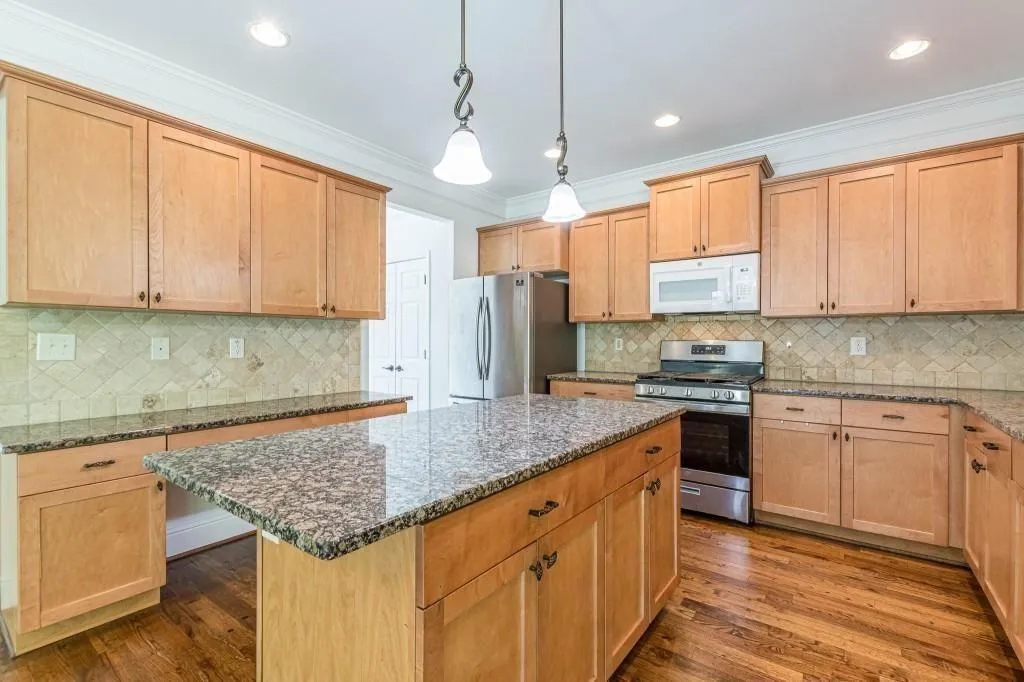 Atlanta, Georgia 30316, United States, 3 Bedrooms Bedrooms, ,4 BathroomsBathrooms,Residential,Active,202292