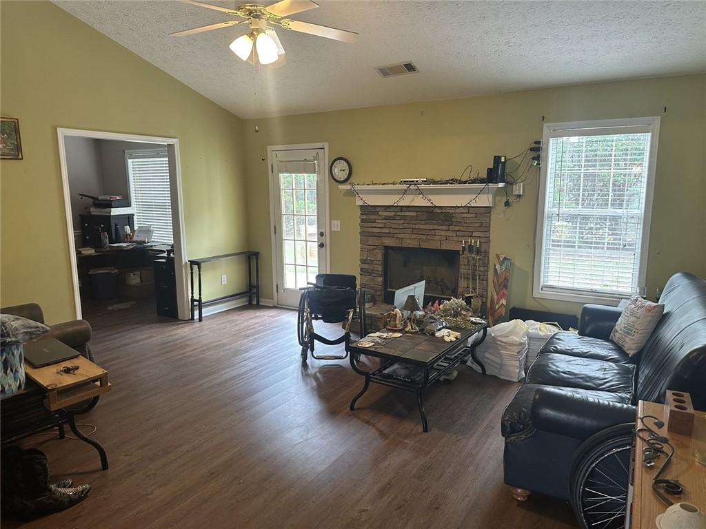 1512 Julianna Circle