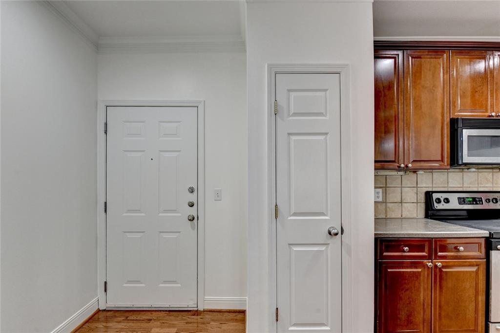 2202 Stratford Commons