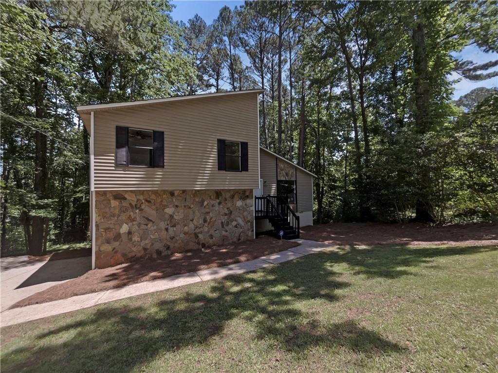 3924 Chimney Ridge Court, Ellenwood, Georgia image 3