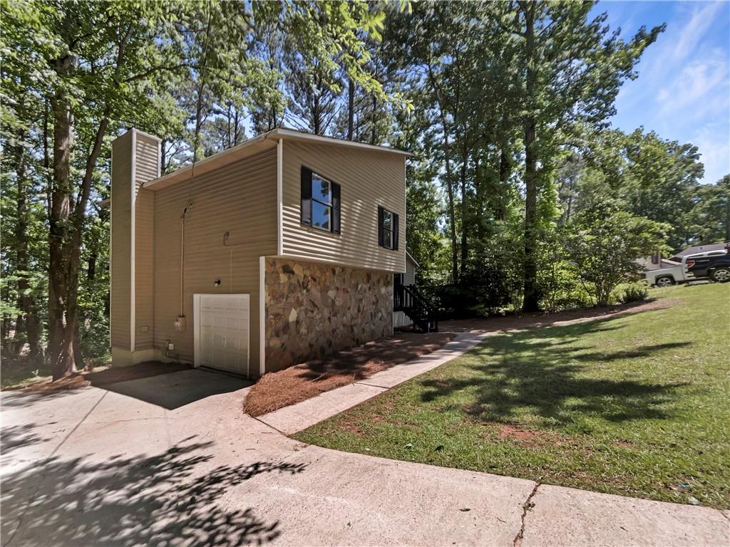 3924 Chimney Ridge Court, Ellenwood, Georgia image 4