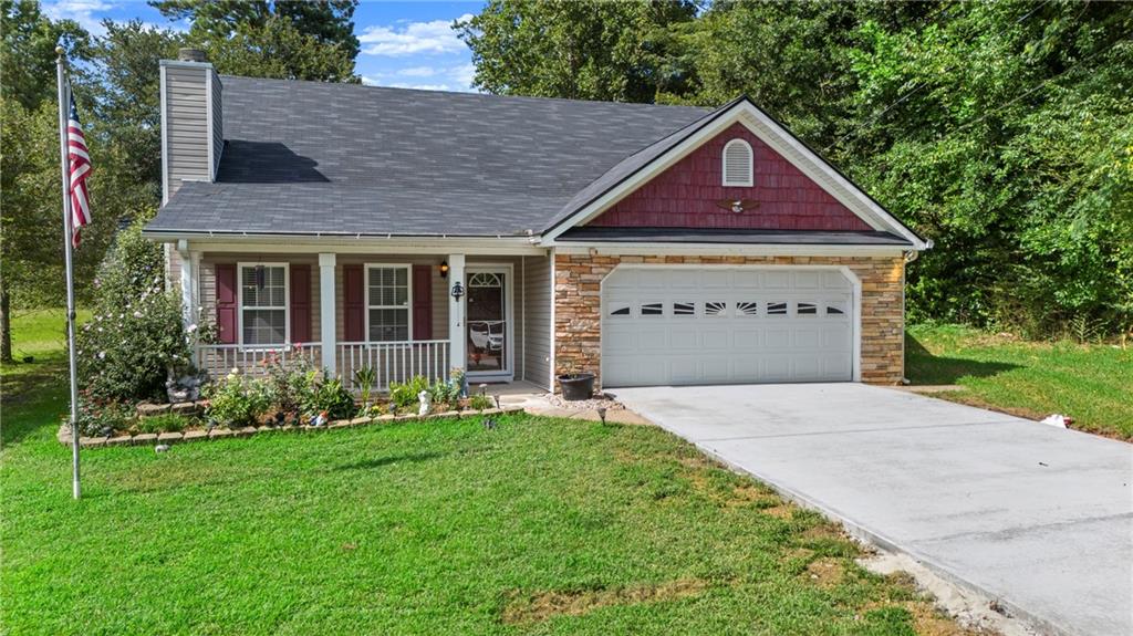 Welcome to comfort, convenience, and value in the heart of Marietta!
This charming 3-bedroom, 2-bathroom home is located in the highly sought-after Cooper Middle School district and offers peace of mind with major upgrades already completed. Enjoy a brand-new roof, new HVAC system, new hot water heater, new driveway and back patio, newer appliances, and no carpet—all ready for you to move in and enjoy.
Nestled in an established, no-HOA neighborhood, the home sits on a spacious lot with plenty of room to relax or entertain. You’ll love the easy access to the East-West Connector, nearby shopping, dining, parks, and just minutes from Smyrna, Austell, and downtown Marietta.
We welcome most dogs, cats, birds, small caged mammals, and fish. Please note that pets can cause additional wear and tear, so we require a one-time fee of $300 per pet and $44/month pet rent.
A security deposit equal to one month’s rent is required for all new leases. Residents are responsible for all utilities, including trash, sewer, gas, electricity, and water.
There is an application fee of $49.99 per occupant aged 18 or older.
Whether you're relocating, downsizing, or simply looking for a well-maintained rental in a prime location, this home is a must-see!