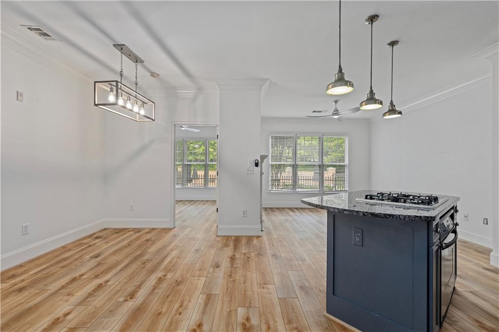 825 Highland Lane NE 1115