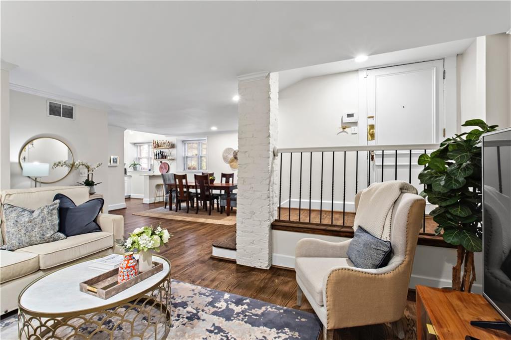 802 Frederica Street NE 5