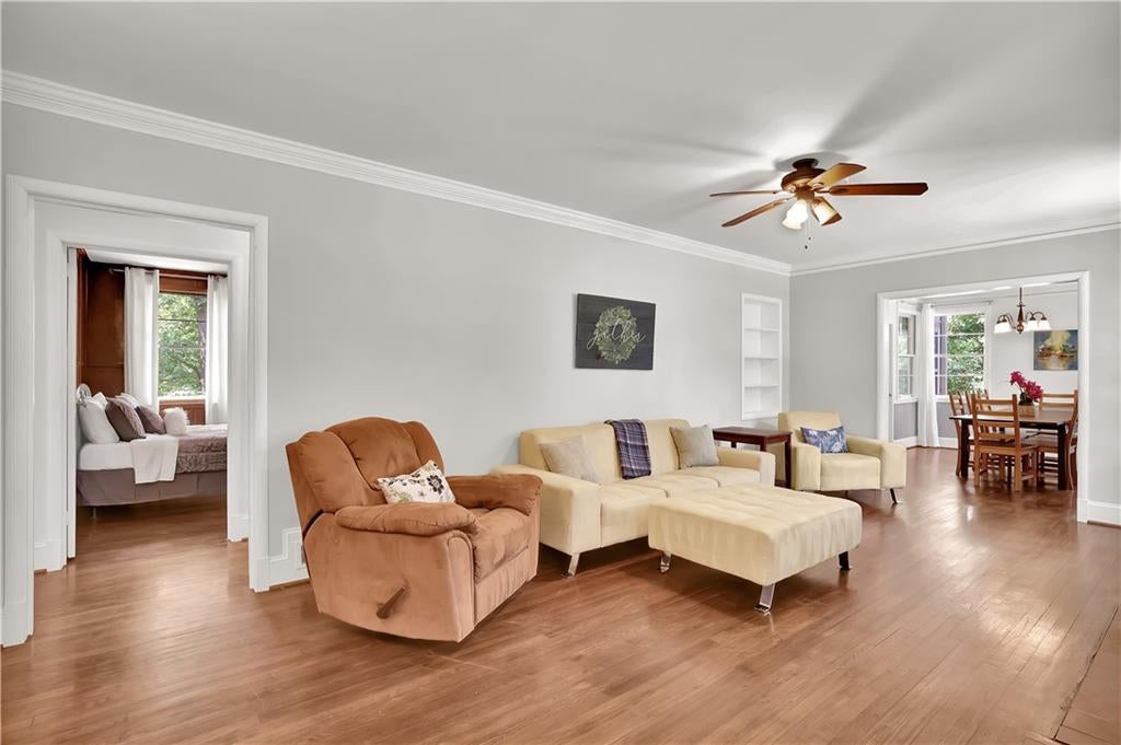 444 Collier Road NW