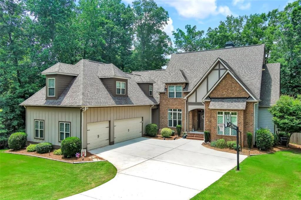 121 Walden Pond Trail