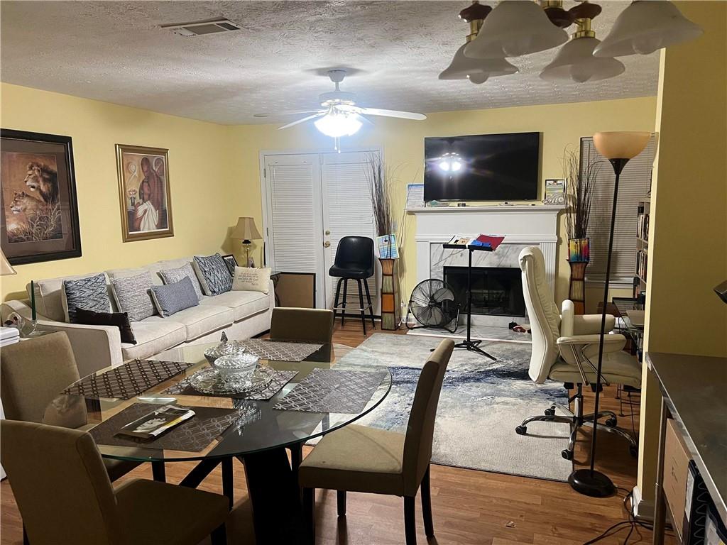 Wellington Chase - Residential