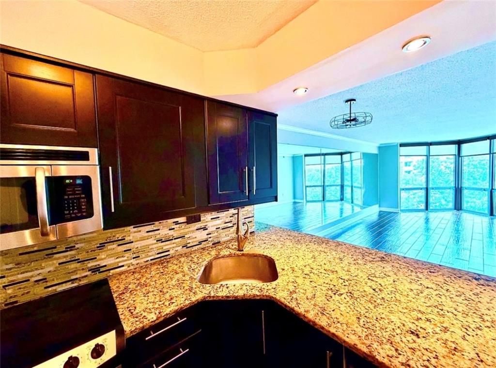 2870 Pharr Court South NW 1109