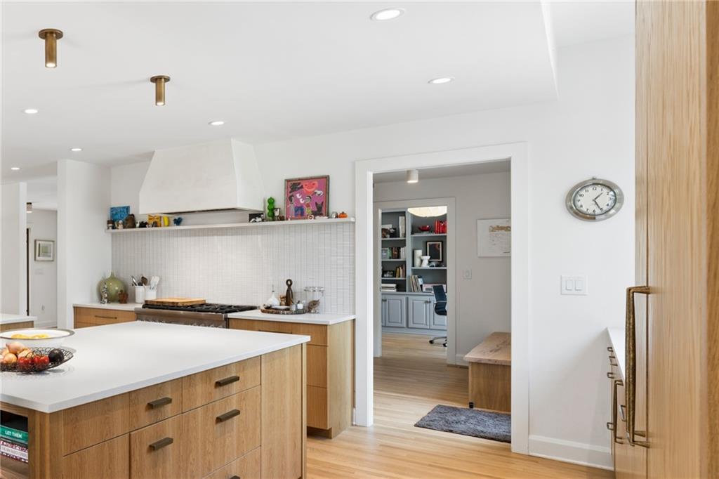 Atlanta, Georgia, 30307, United States, 4 Bedrooms Bedrooms, ,4 BathroomsBathrooms,Residential,Active,2037515