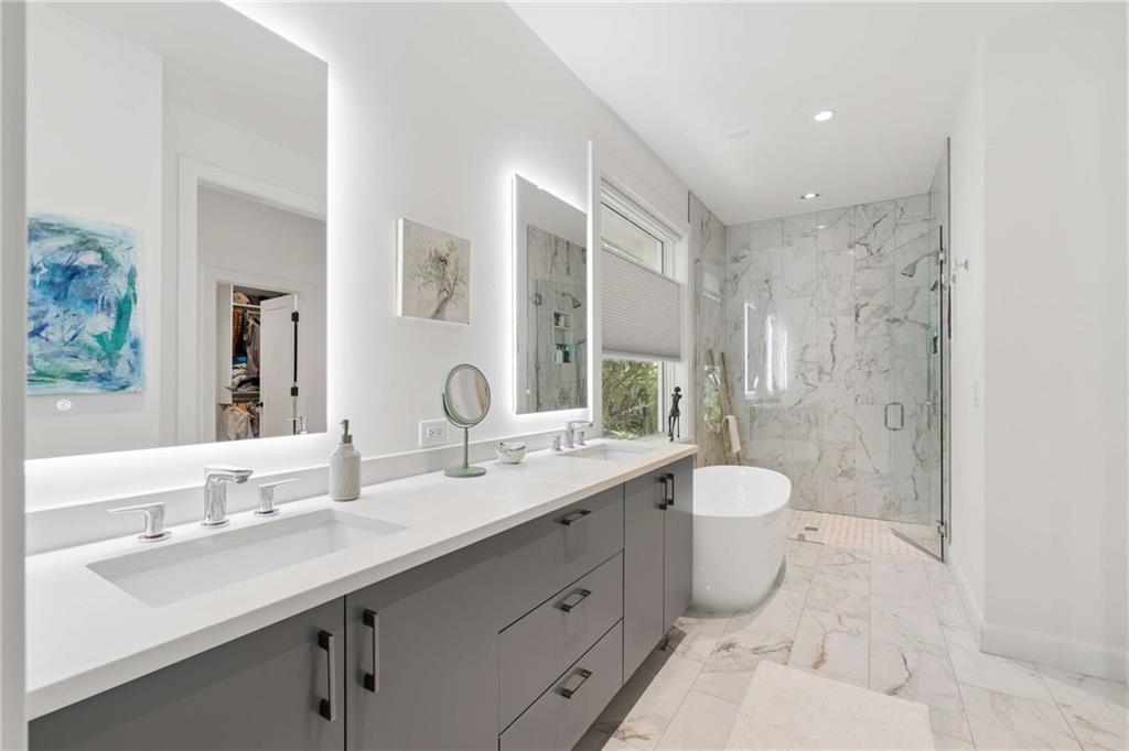 Atlanta, Georgia, 30307, United States, 4 Bedrooms Bedrooms, ,4 BathroomsBathrooms,Residential,Active,2037515