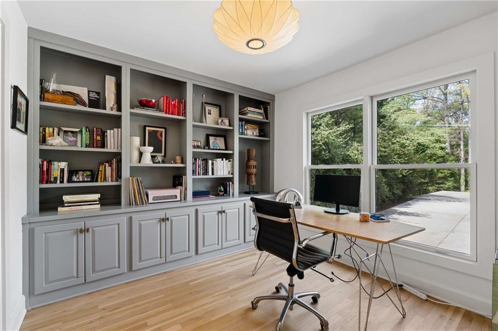 Atlanta, Georgia, 30307, United States, 4 Bedrooms Bedrooms, ,4 BathroomsBathrooms,Residential,Active,2037515