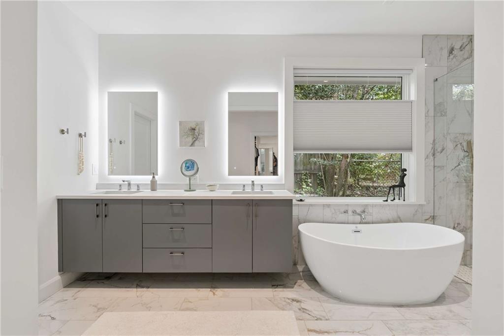 Atlanta, Georgia, 30307, United States, 4 Bedrooms Bedrooms, ,4 BathroomsBathrooms,Residential,Active,2037515