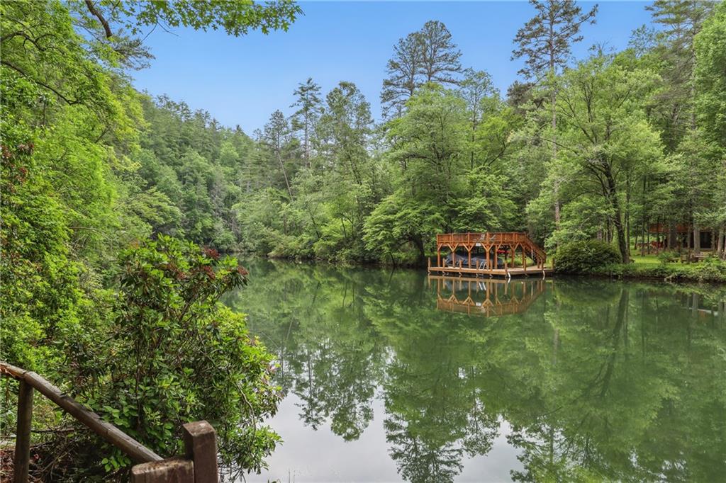 80 Lake Forest Court