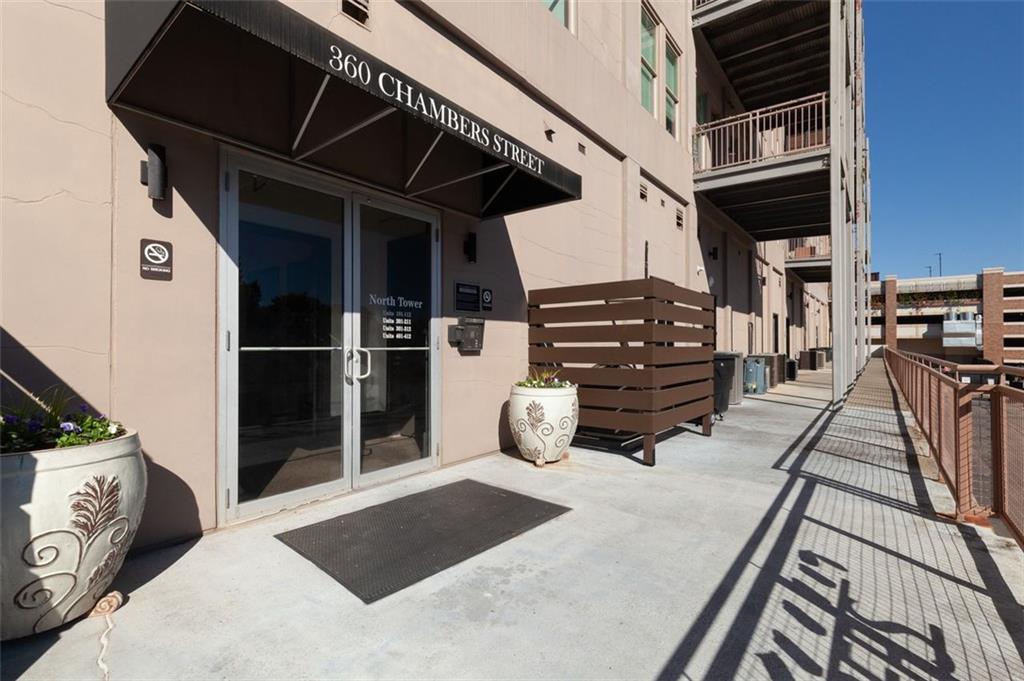 360 CHAMBERS Street 208