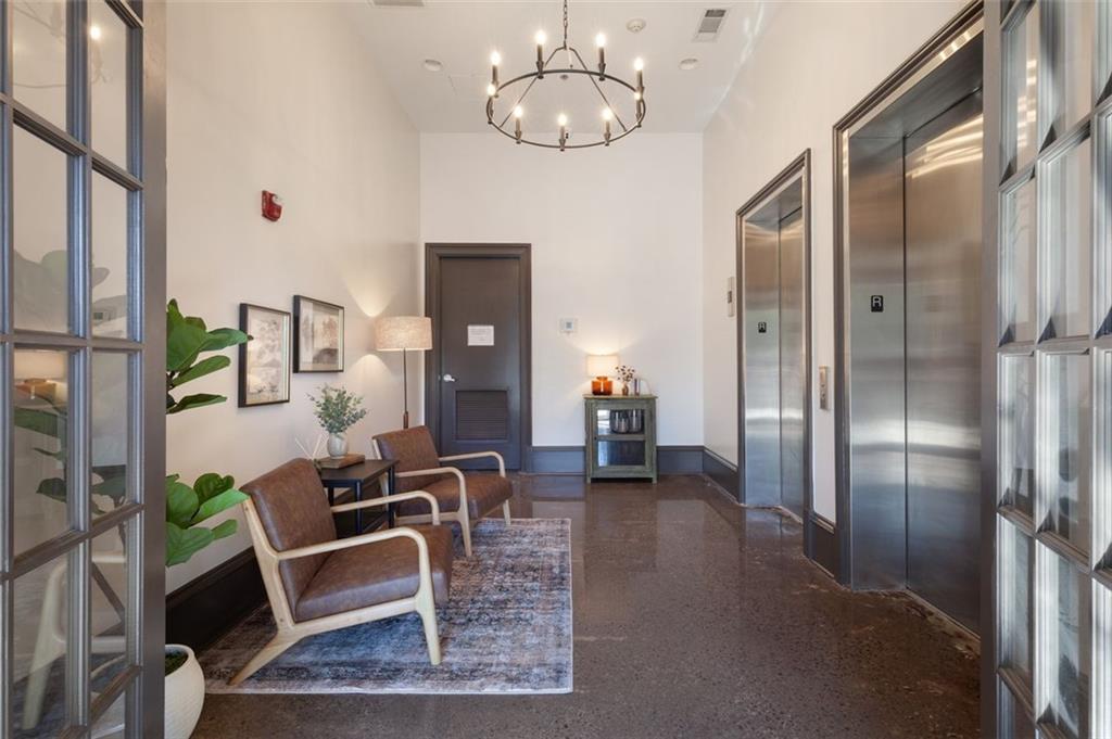 360 CHAMBERS Street 208