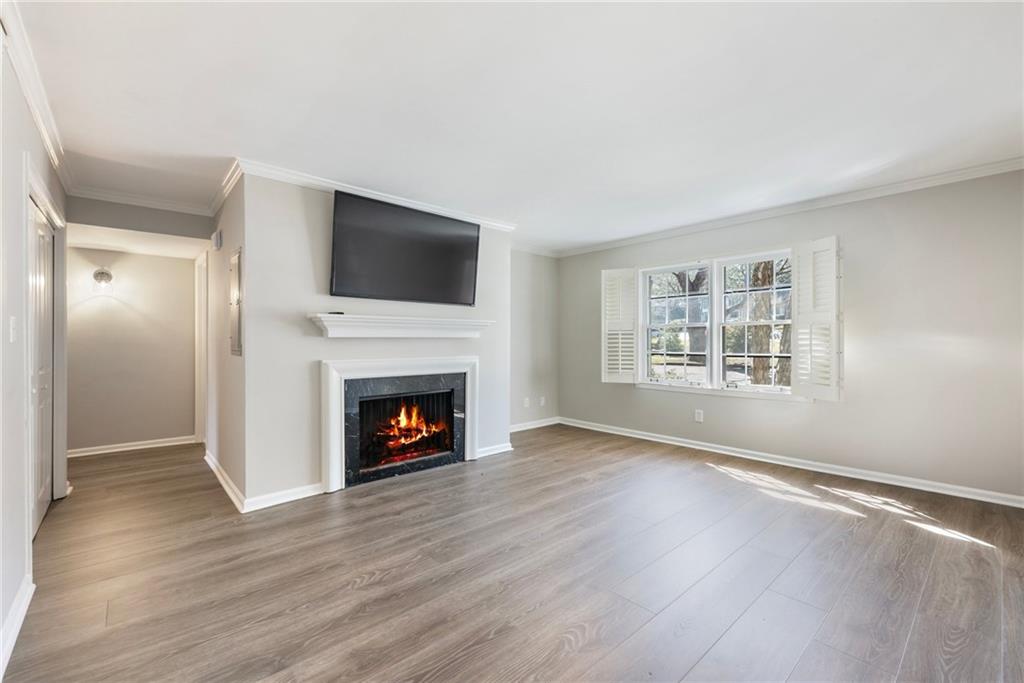 162 Amherst Place NW