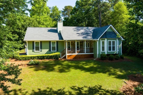 Homes For Sale - 180 Hayes Circle<br/> Rex, GA 30273