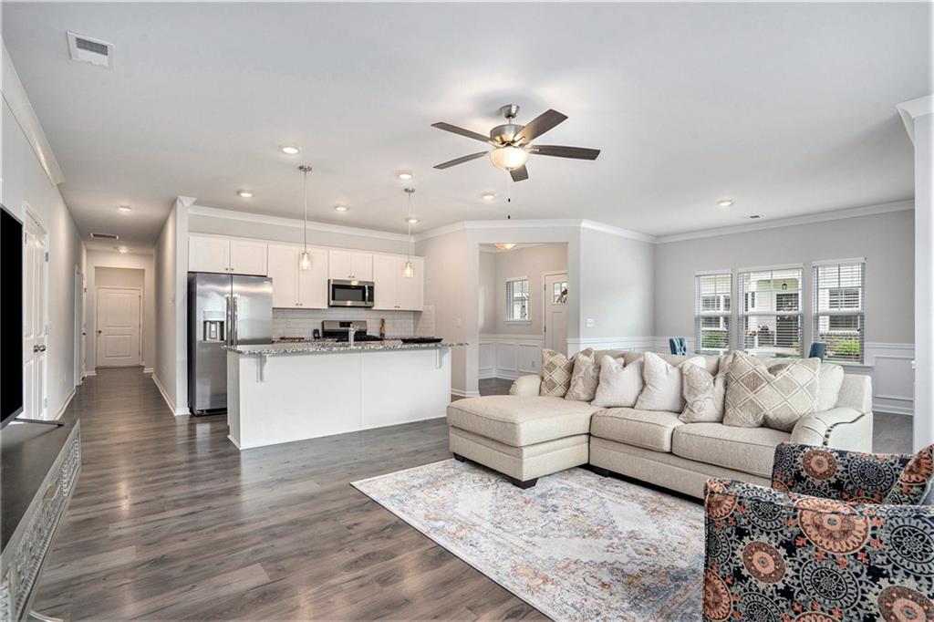 3901 Shelleydale Drive, Powder Springs, Georgia image 11