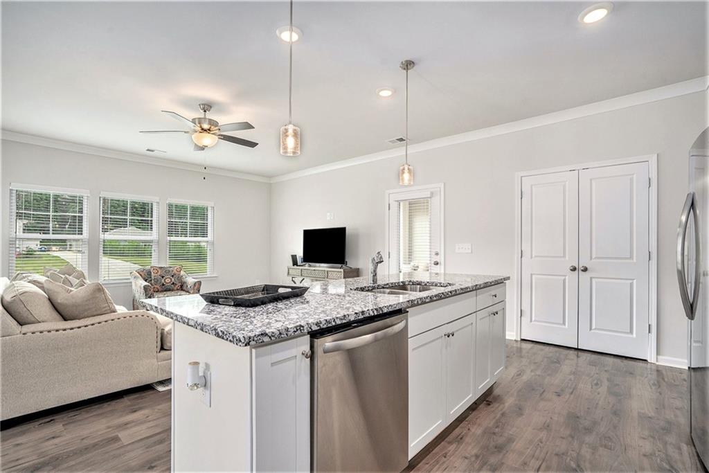 3901 Shelleydale Drive, Powder Springs, Georgia image 14