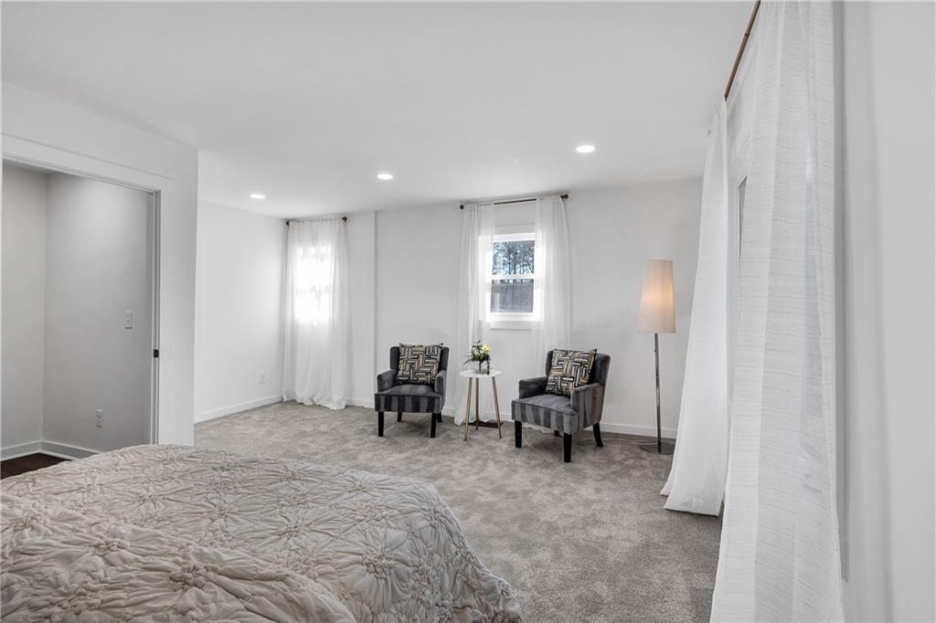HOLLY HILLS ESTATES - Residential