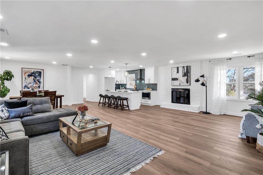 HOLLY HILLS ESTATES - Residential