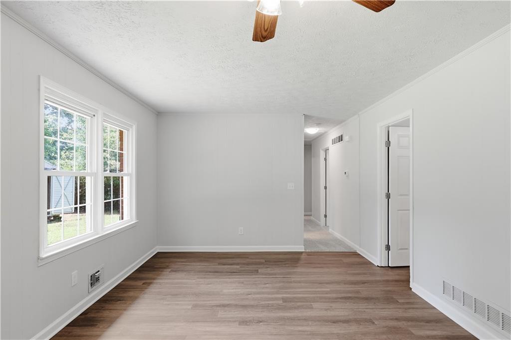 6556 Glenwood Drive